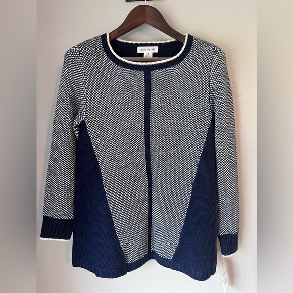 Skye’s The Limit Tubular Sweater Navy and White - Picture 1 of 5